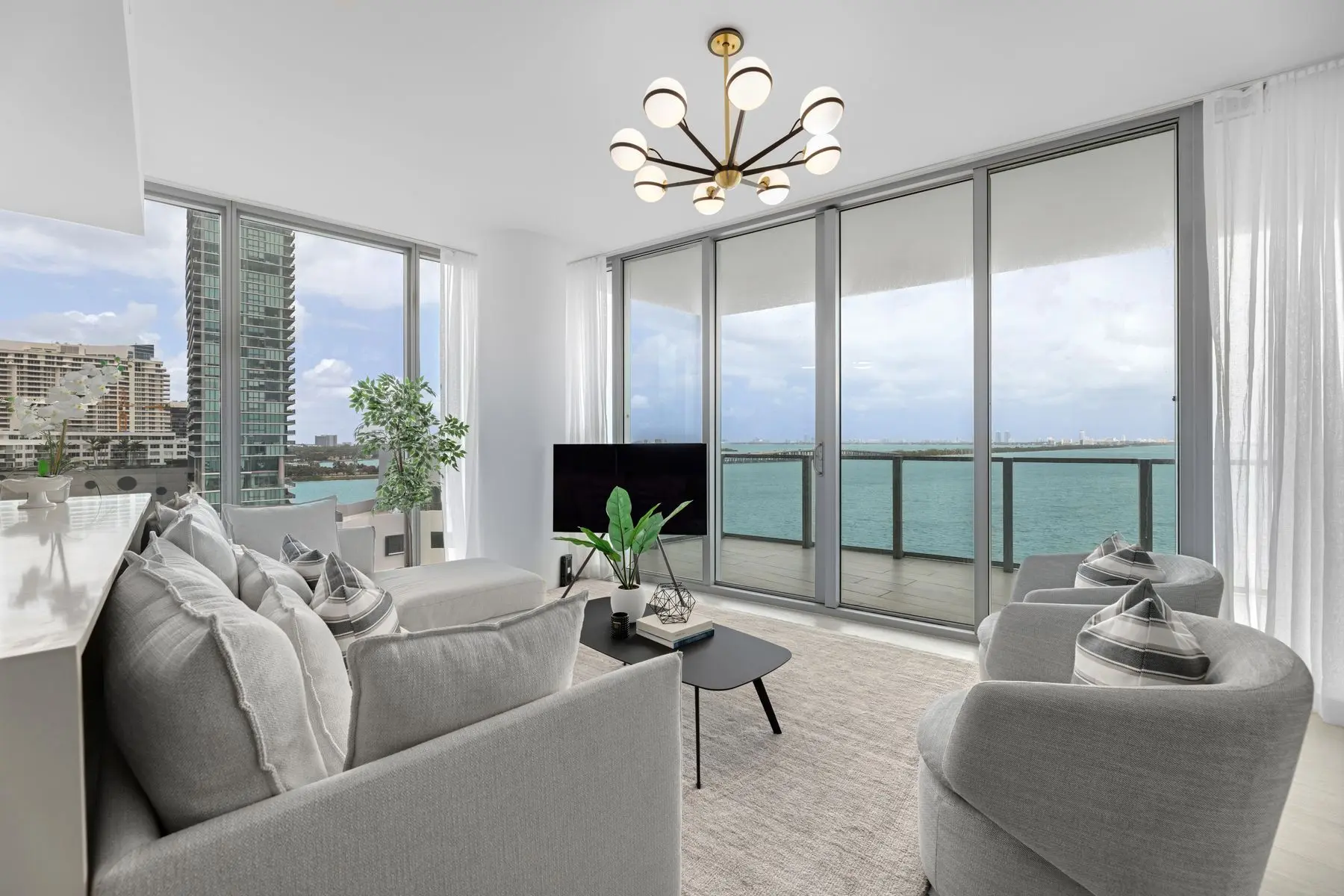 Biscayne Beach Condo Image 13